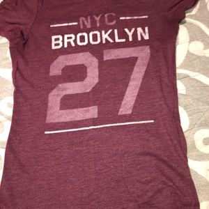 I am selling this NYC shirt that says NYC!